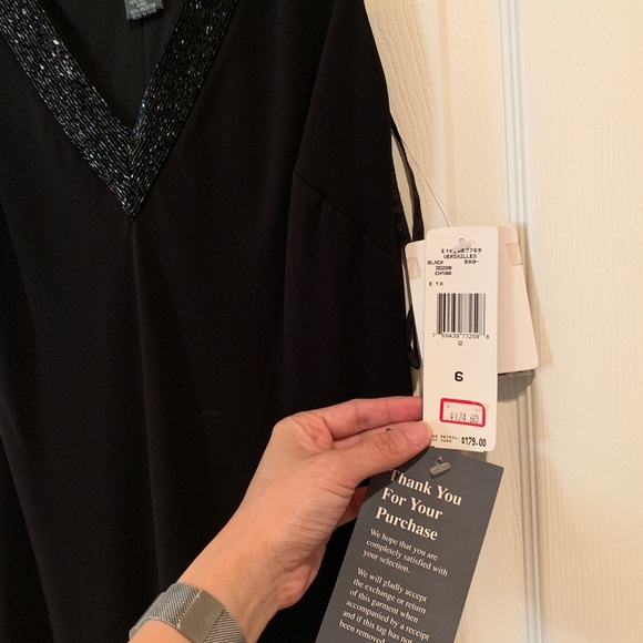 Sequined vneck gown - Picture 3 of 3